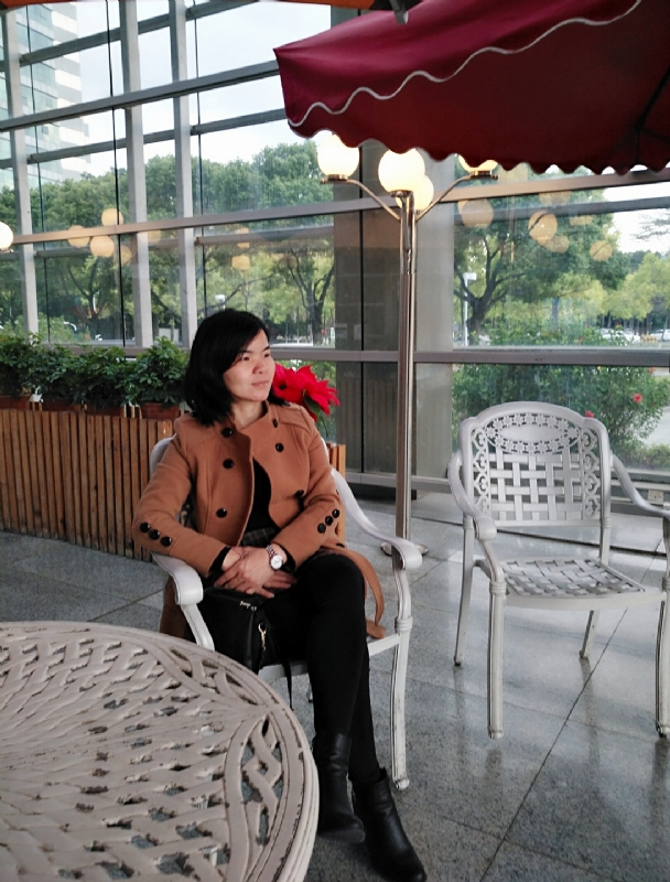 执迷不悔的第一张照片--东莞闪婚服务中心